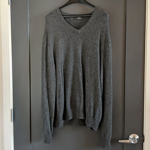 Old Navy Sweater